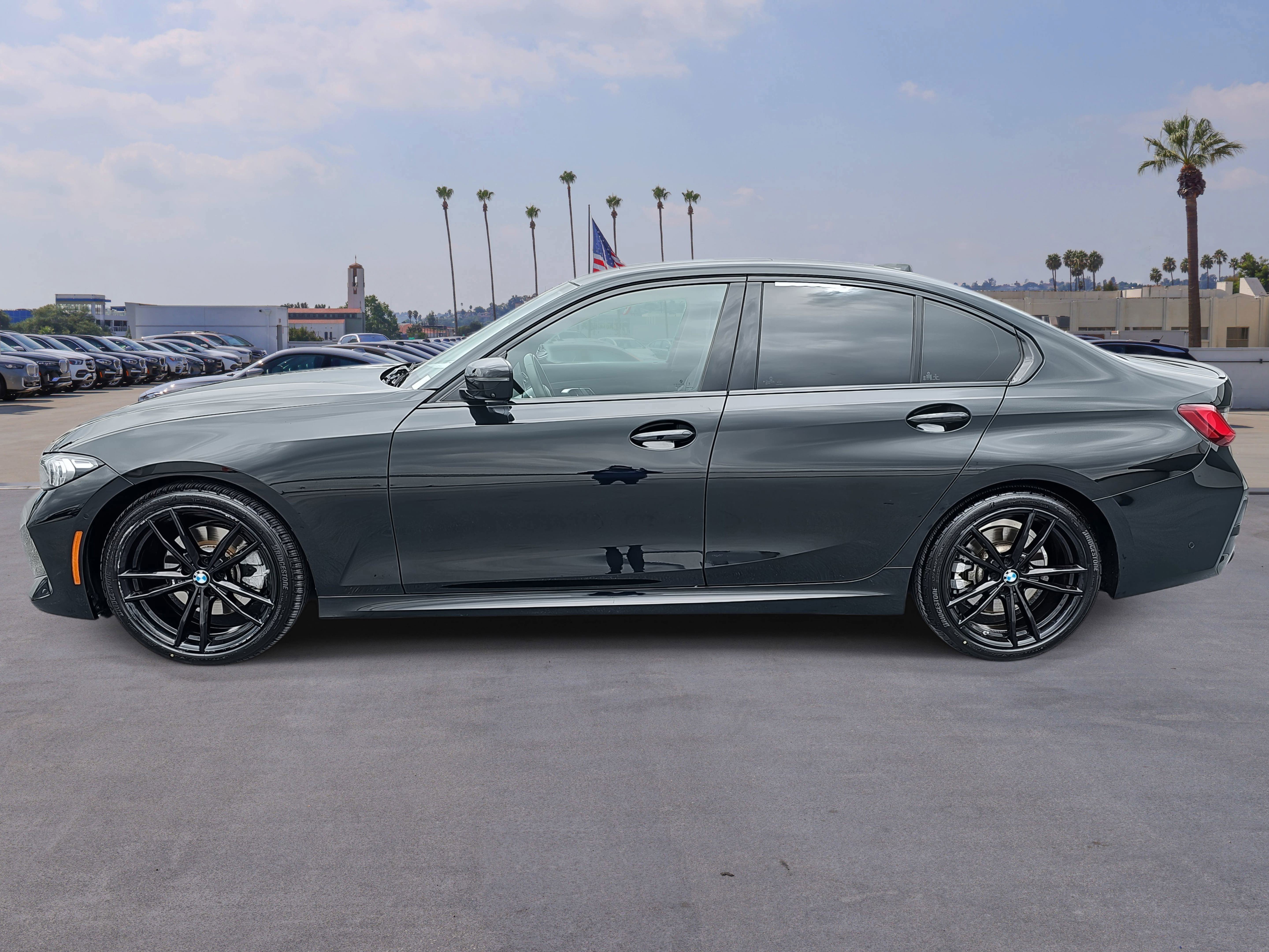 Used 2023 BMW 330i Sedan w/ M Sport Package image 8