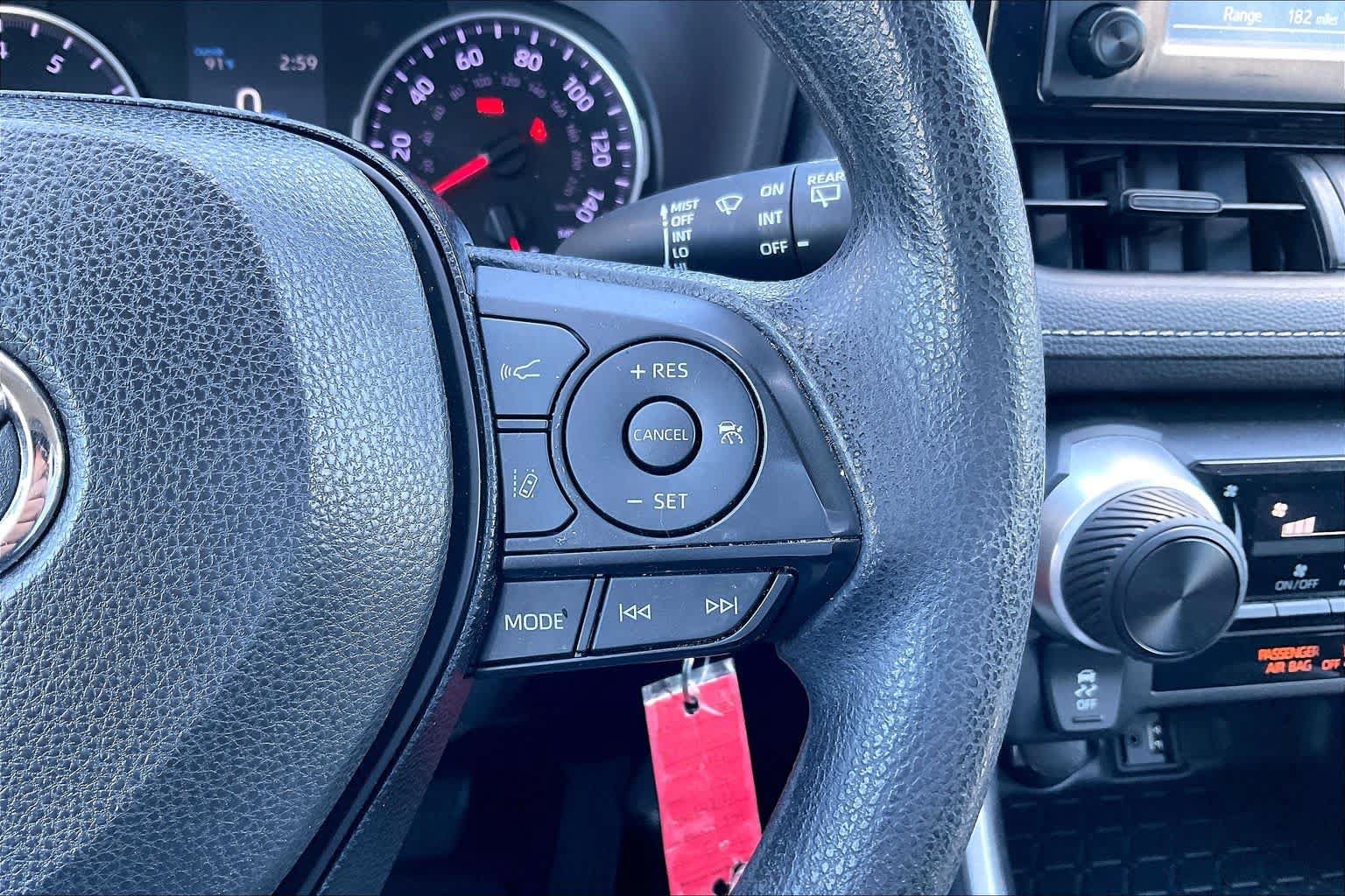 Used 2019 Toyota RAV4 LE w/ Carpet Mat Package FWD image 24