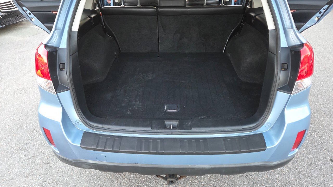 Used 2011 Subaru Outback 2.5i Limited AWD/4WD image 36