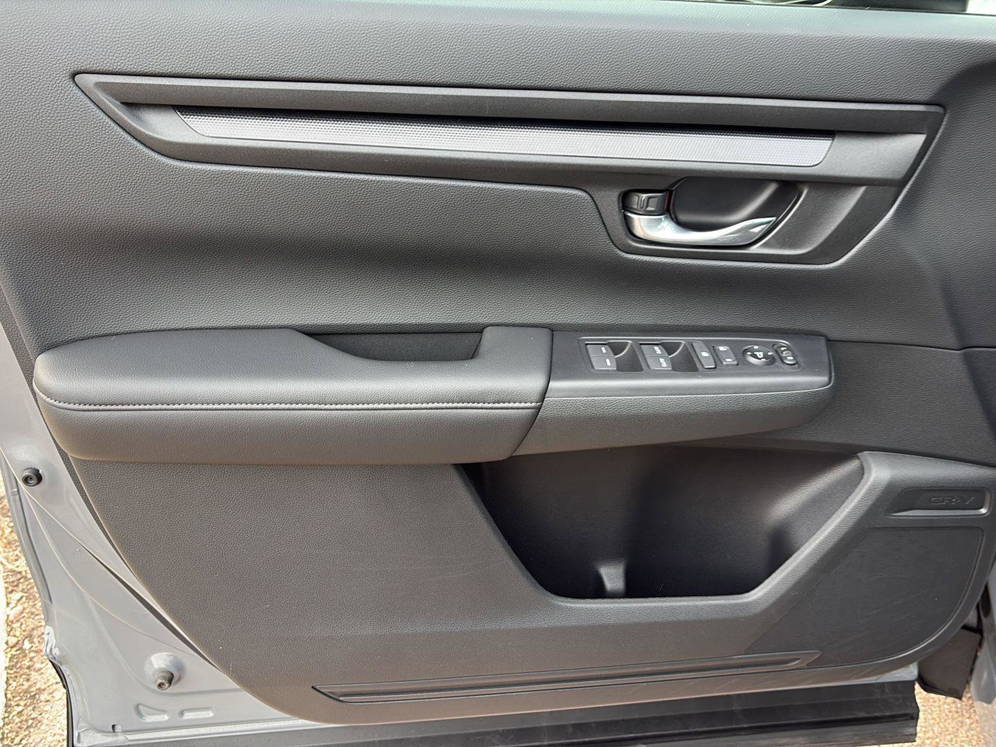 Certified 2025 Honda CR-V EX image 12
