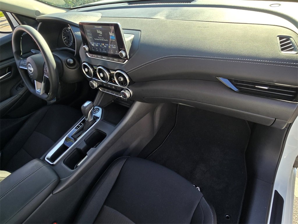 Used 2024 Nissan Sentra SV image 17