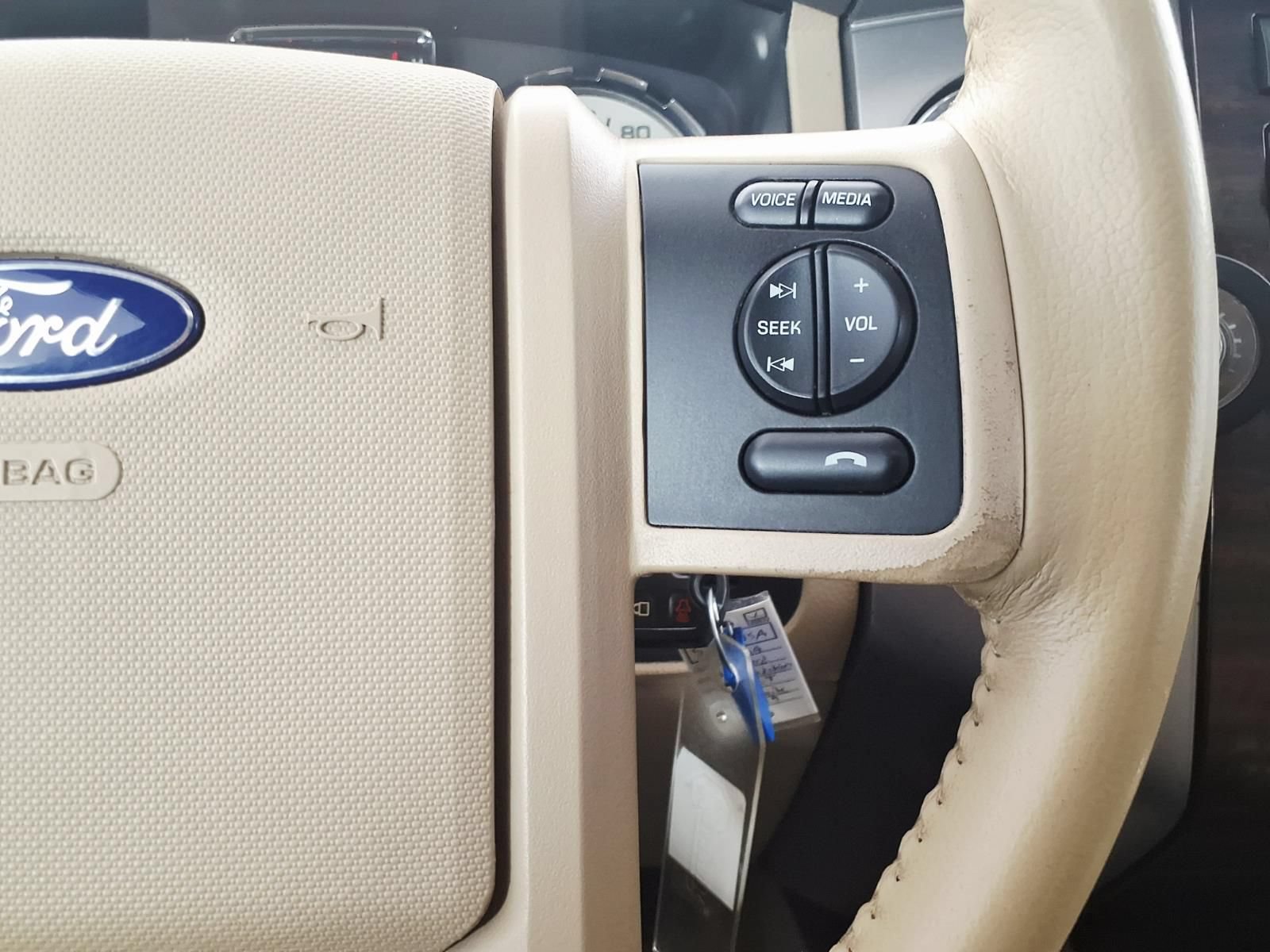 Used 2014 Ford Expedition EL XLT w/ Equipment Group 202A RWD image 17