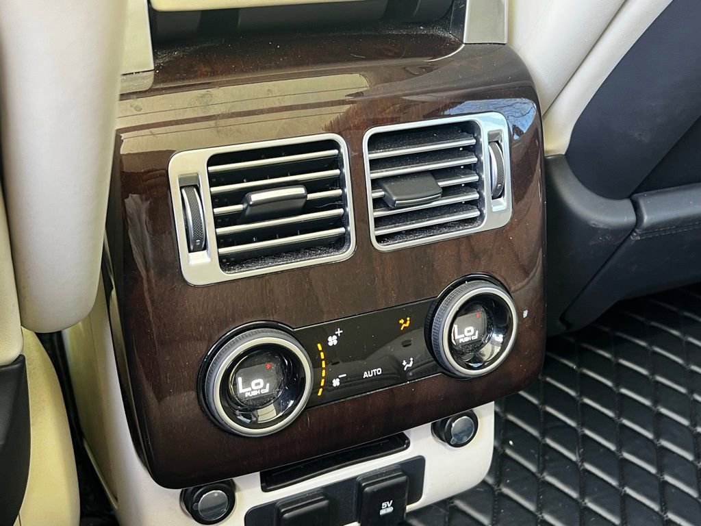 Used 2020 Land Rover Range Rover HSE AWD/4WD image 14