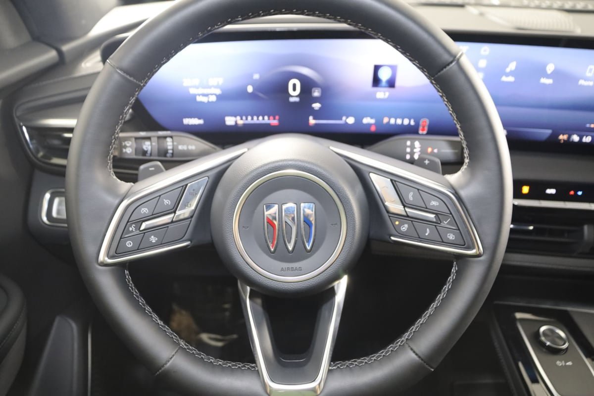 Used 2025 Buick Enclave Sport Touring FWD image 37