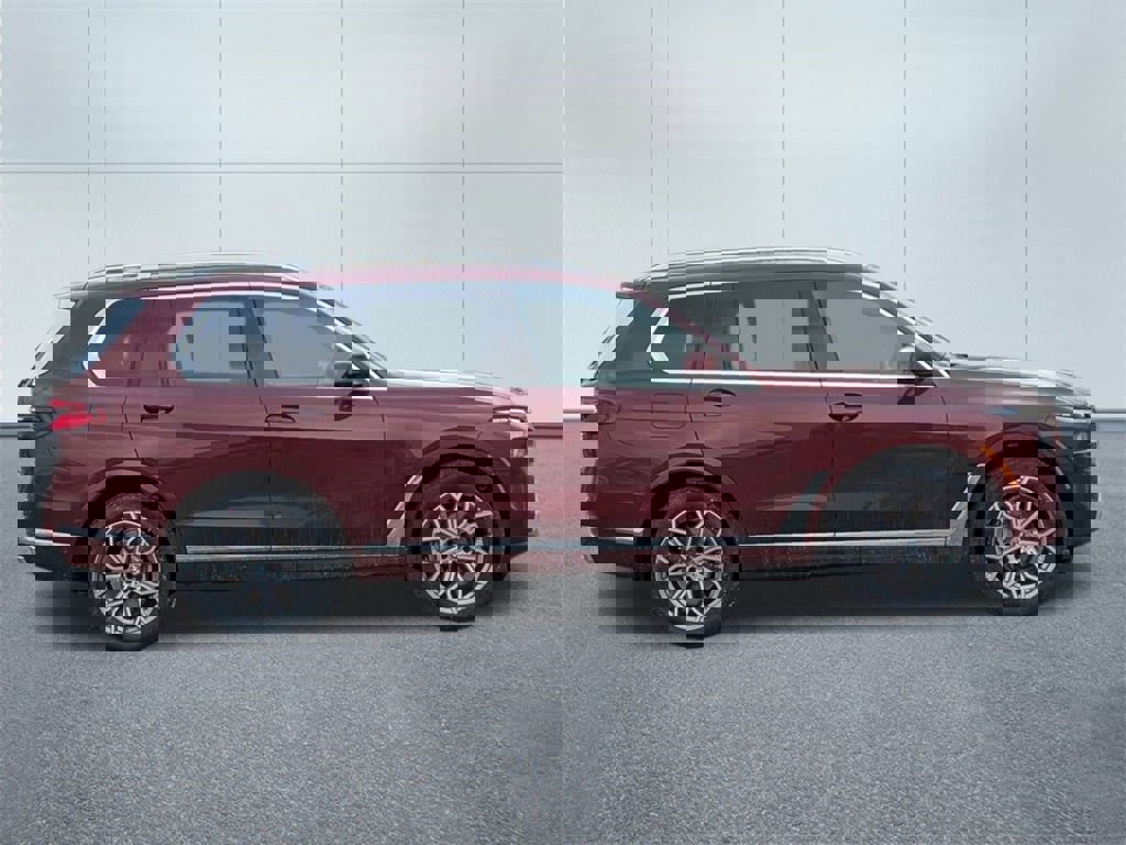 New 2025 BMW X7 xDrive40i w/ Premium Package image 2