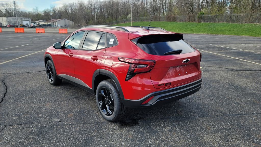 New 2026 Chevrolet Trax LT image 9