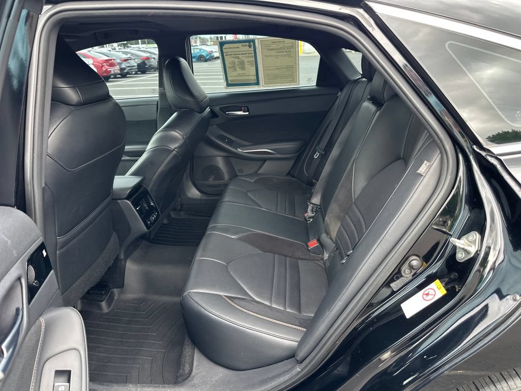 Used 2019 Toyota Avalon Touring w/ Advanced Safety Package FWD image 16