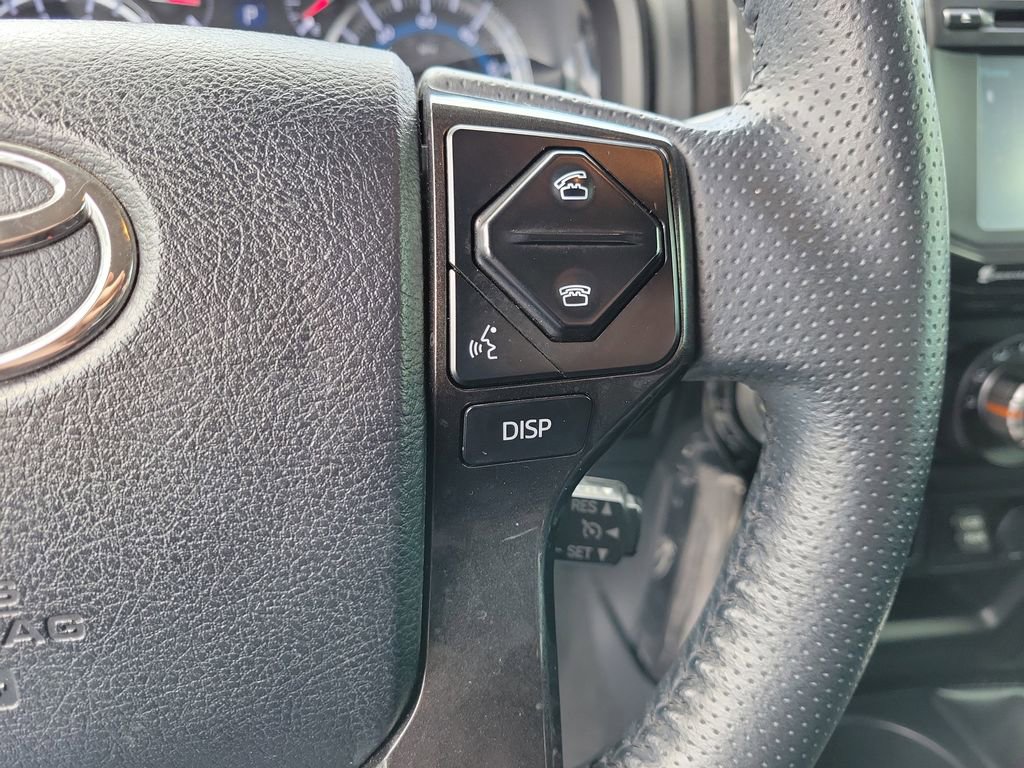 Used 2019 Toyota 4Runner TRD Off-Road Premium AWD/4WD image 27