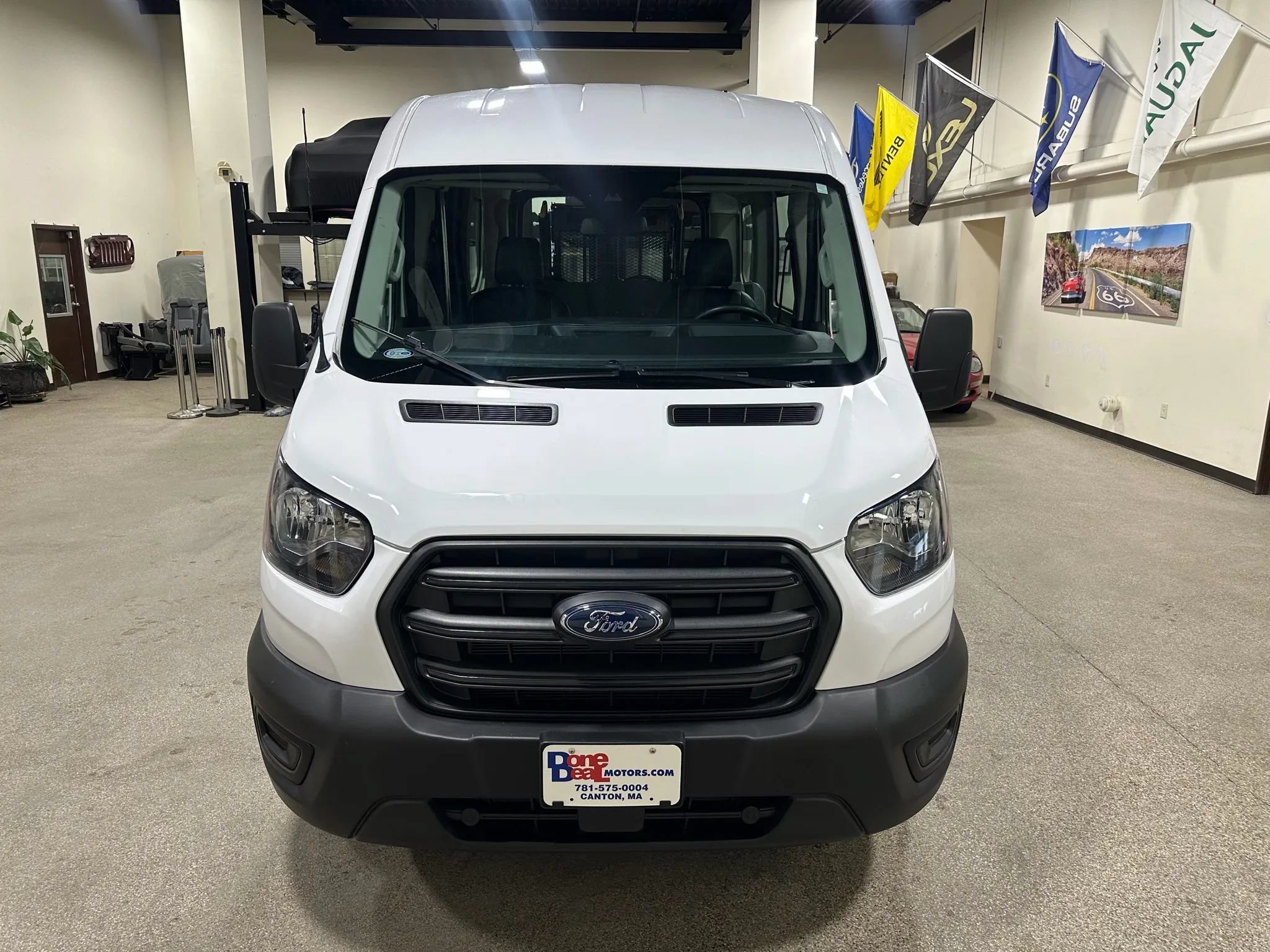 Used 2020 Ford Transit 150 Medium Roof RWD image 5