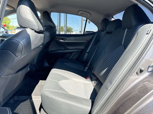 Used 2023 Toyota Camry SE w/ Cold Weather Package FWD image 23