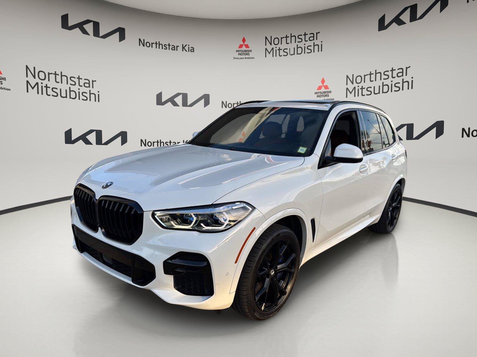 Used 2023 BMW X5 M50i w/ Executive Package AWD/4WD image 2