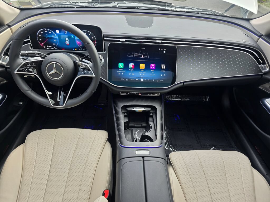 Used 2024 Mercedes-Benz E 350 4MATIC Sedan image 17