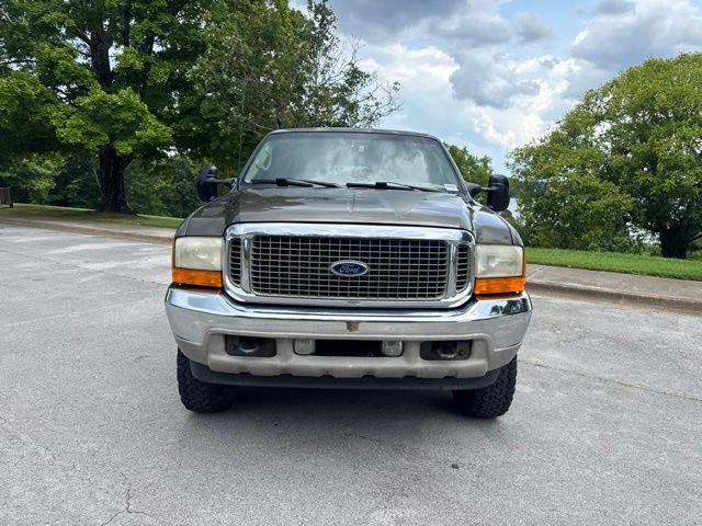 Used 2001 Ford Excursion Limited AWD/4WD image 2