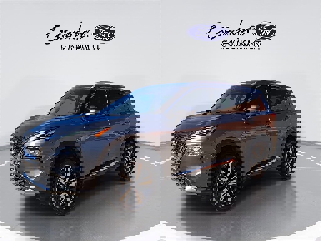 Used 2023 Nissan Rogue Platinum w/ Platinum Premium Package image 4