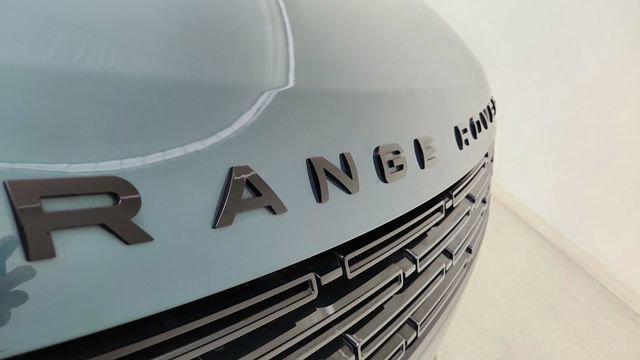 Used 2024 Land Rover Range Rover Sport Dynamic SE image 16