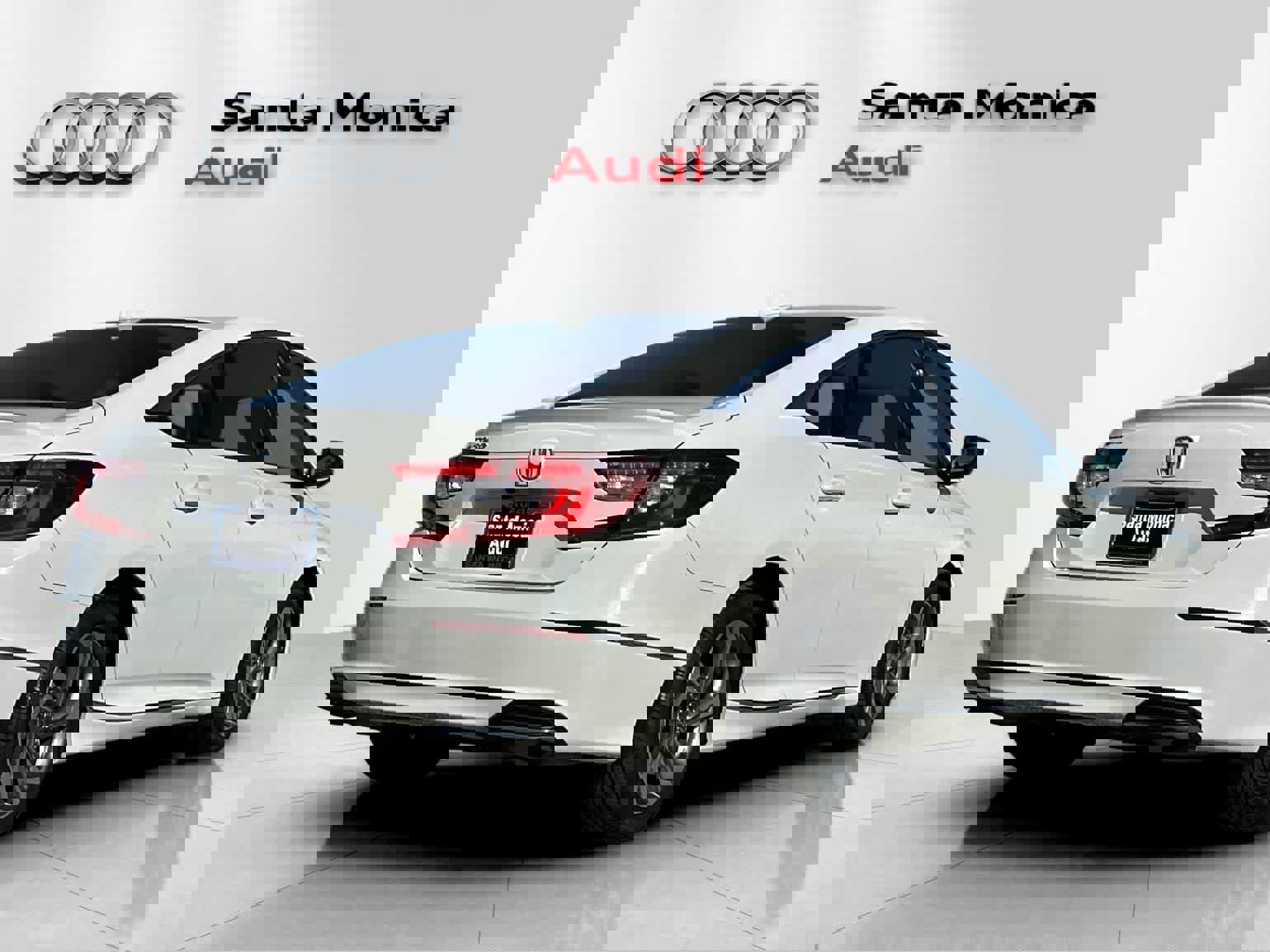 Used 2019 Honda Accord EX-L image 2