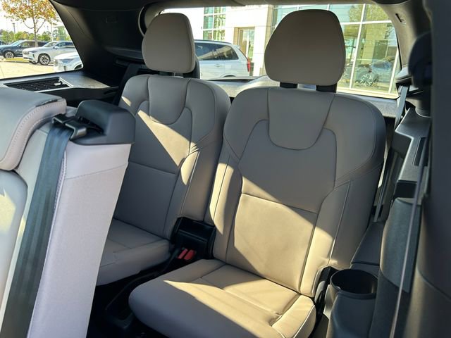 New 2026 Volvo XC90 B6 Plus image 15