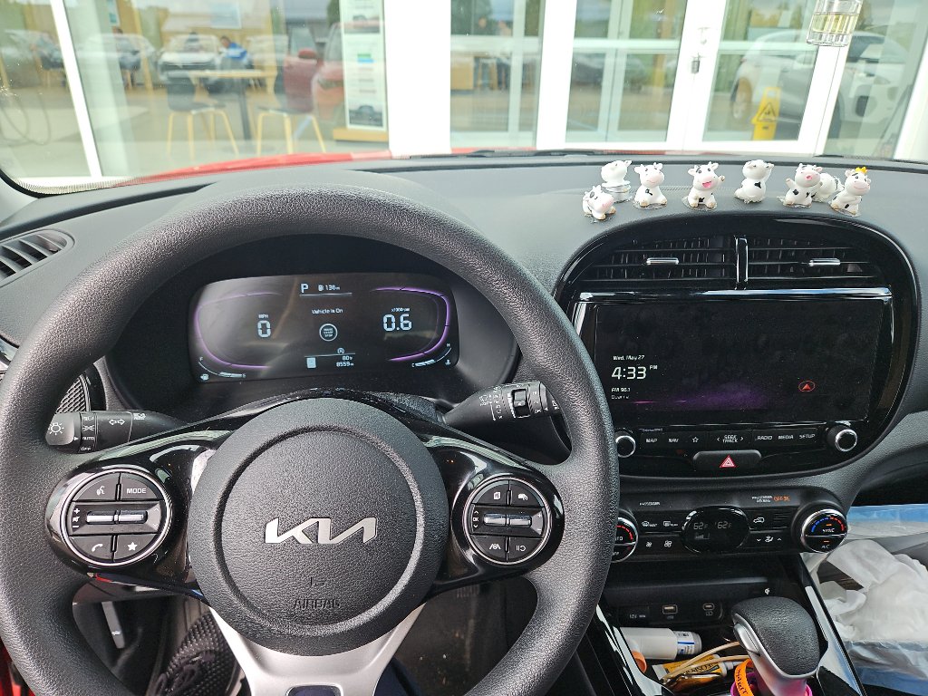 Certified 2024 Kia Soul S FWD image 8