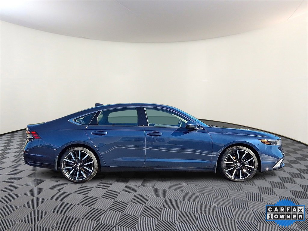 Used 2024 Honda Accord Touring image 10