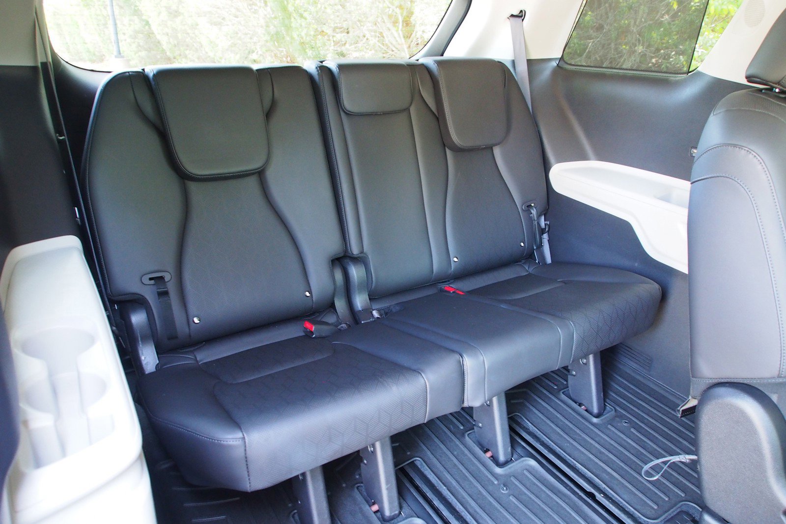 Used 2023 Kia Carnival SX FWD image 14