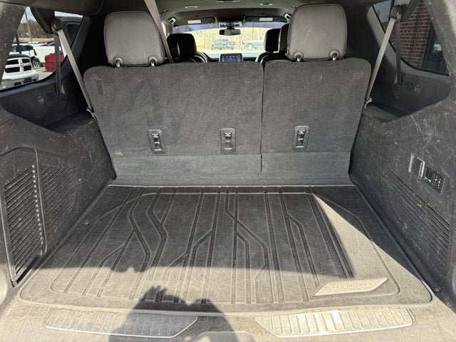 Used 2021 Chevrolet Suburban RST w/ Luxury Package RWD image 21
