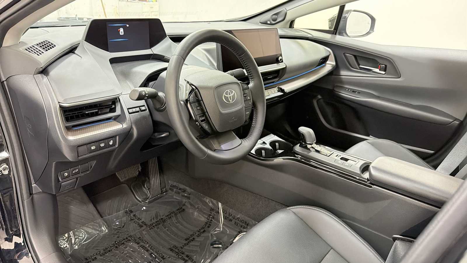 Certified 2023 Toyota Prius Limited w/ Limited Premium Package FWD image 12