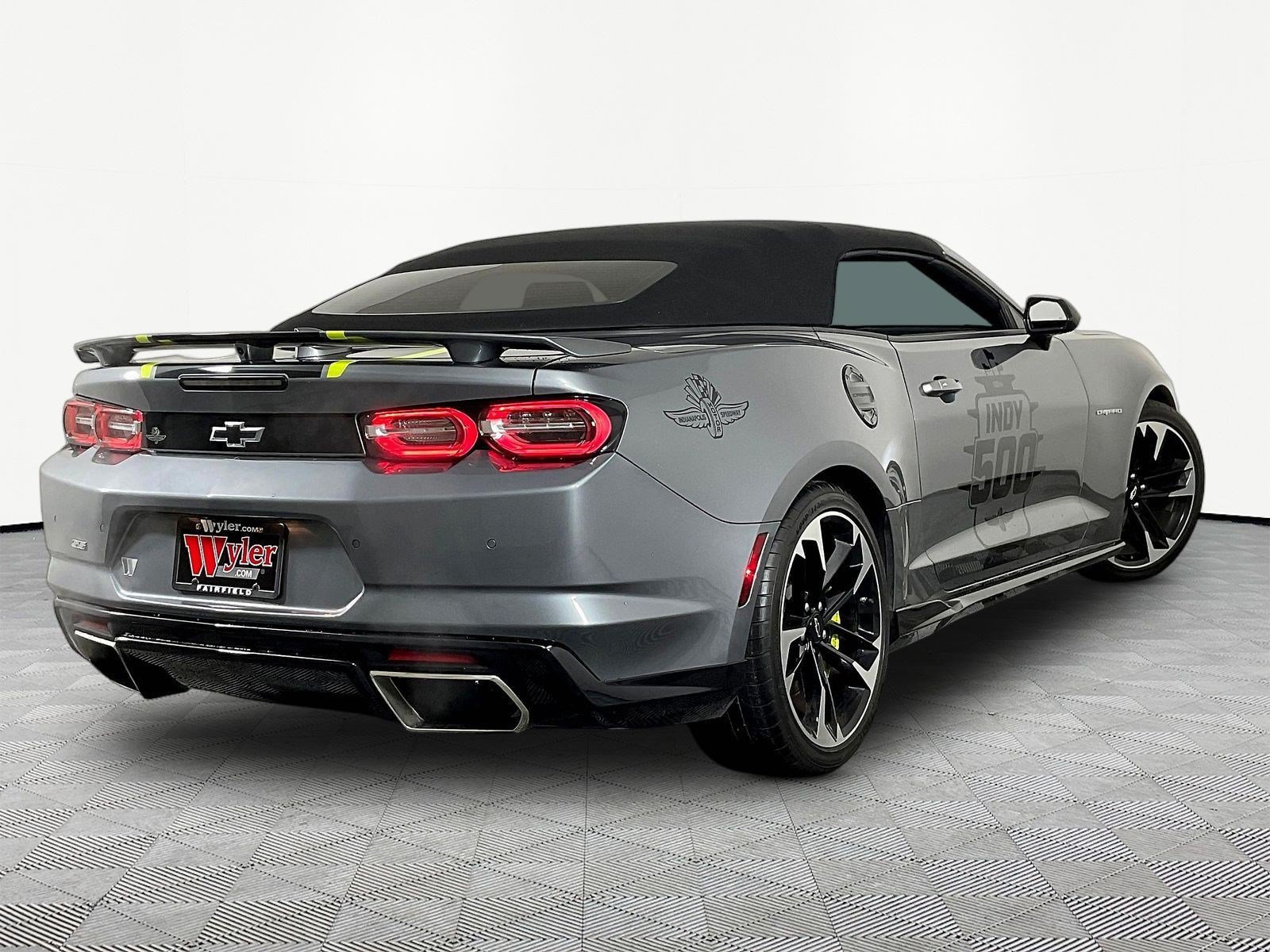 Used 2021 Chevrolet Camaro SS RWD image 6