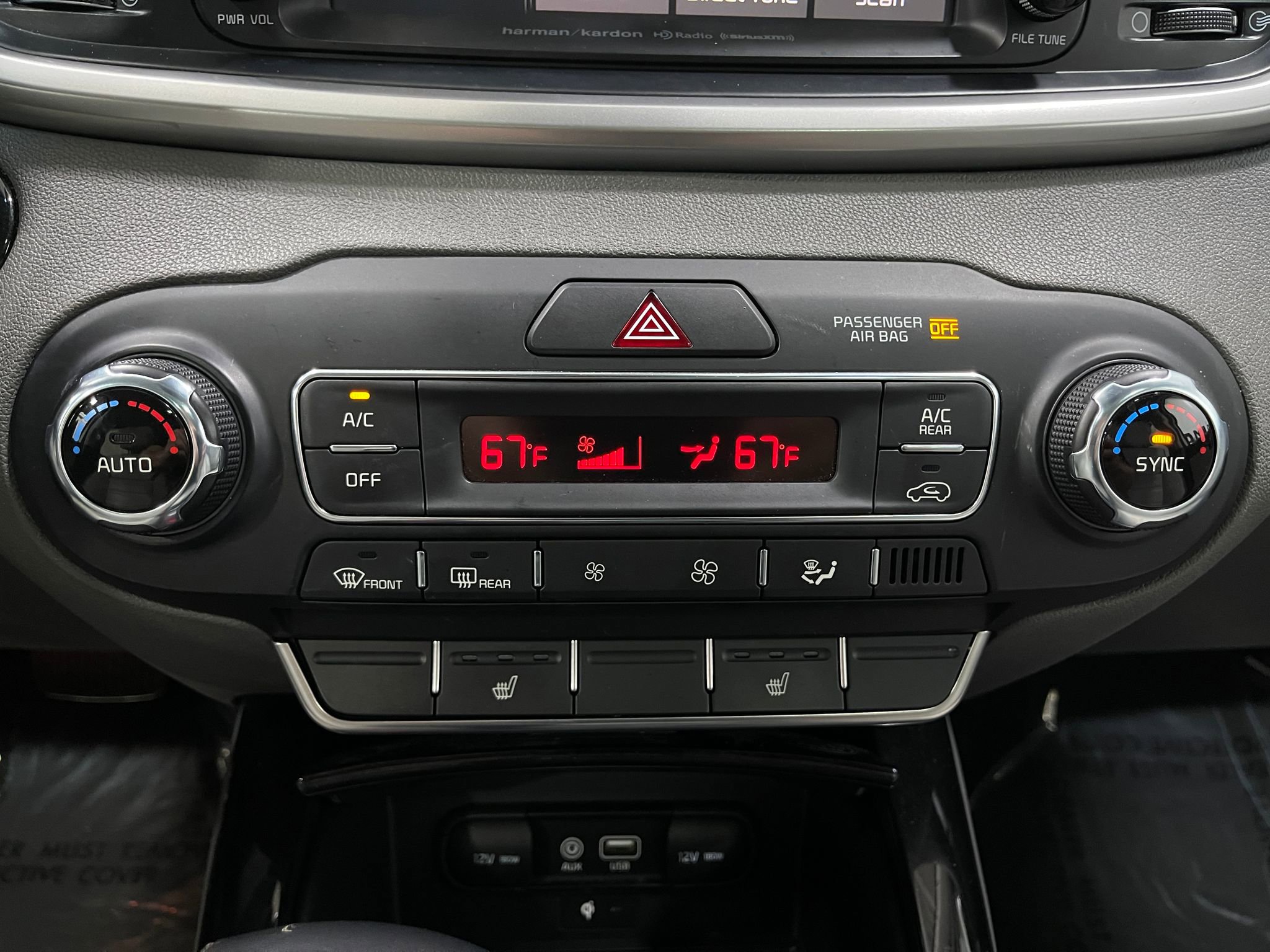 Used 2020 Kia Sorento SX image 24