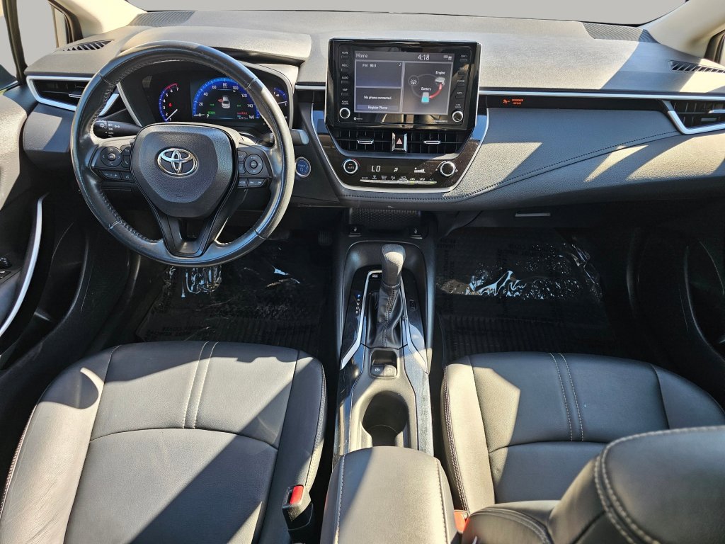 Used 2022 Toyota Corolla LE image 2