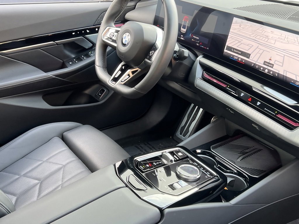 Used 2024 BMW 530i xDrive w/ M Sport Package image 33