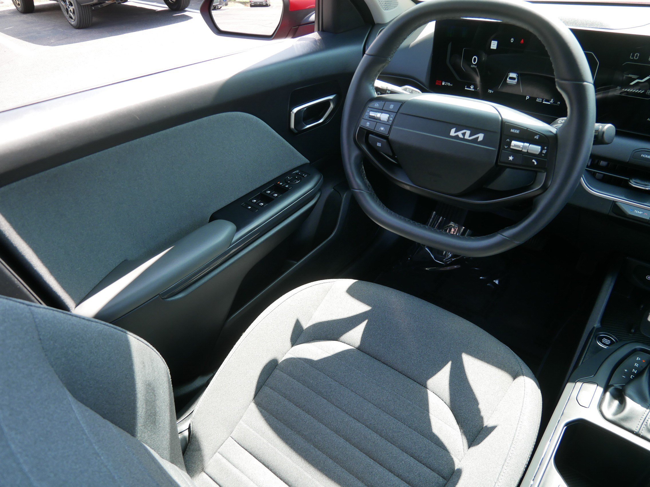 Used 2025 Kia K4 EX FWD image 9