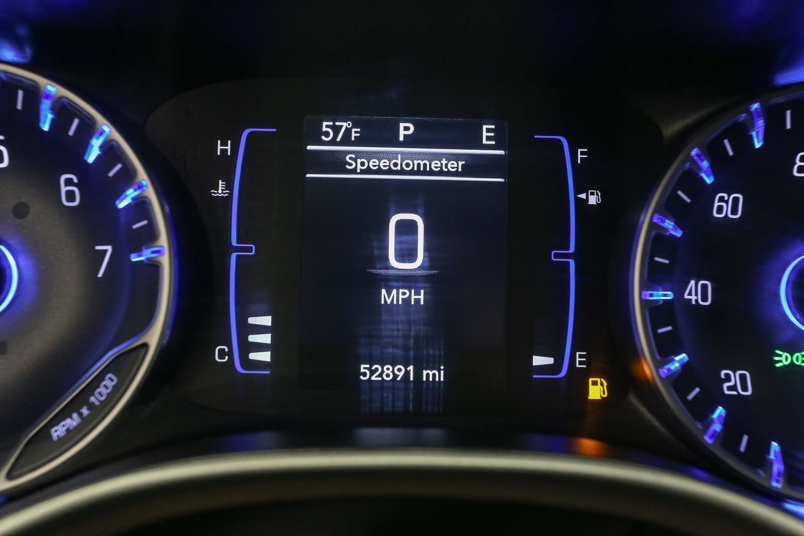 Used 2024 Chrysler Voyager LX image 38