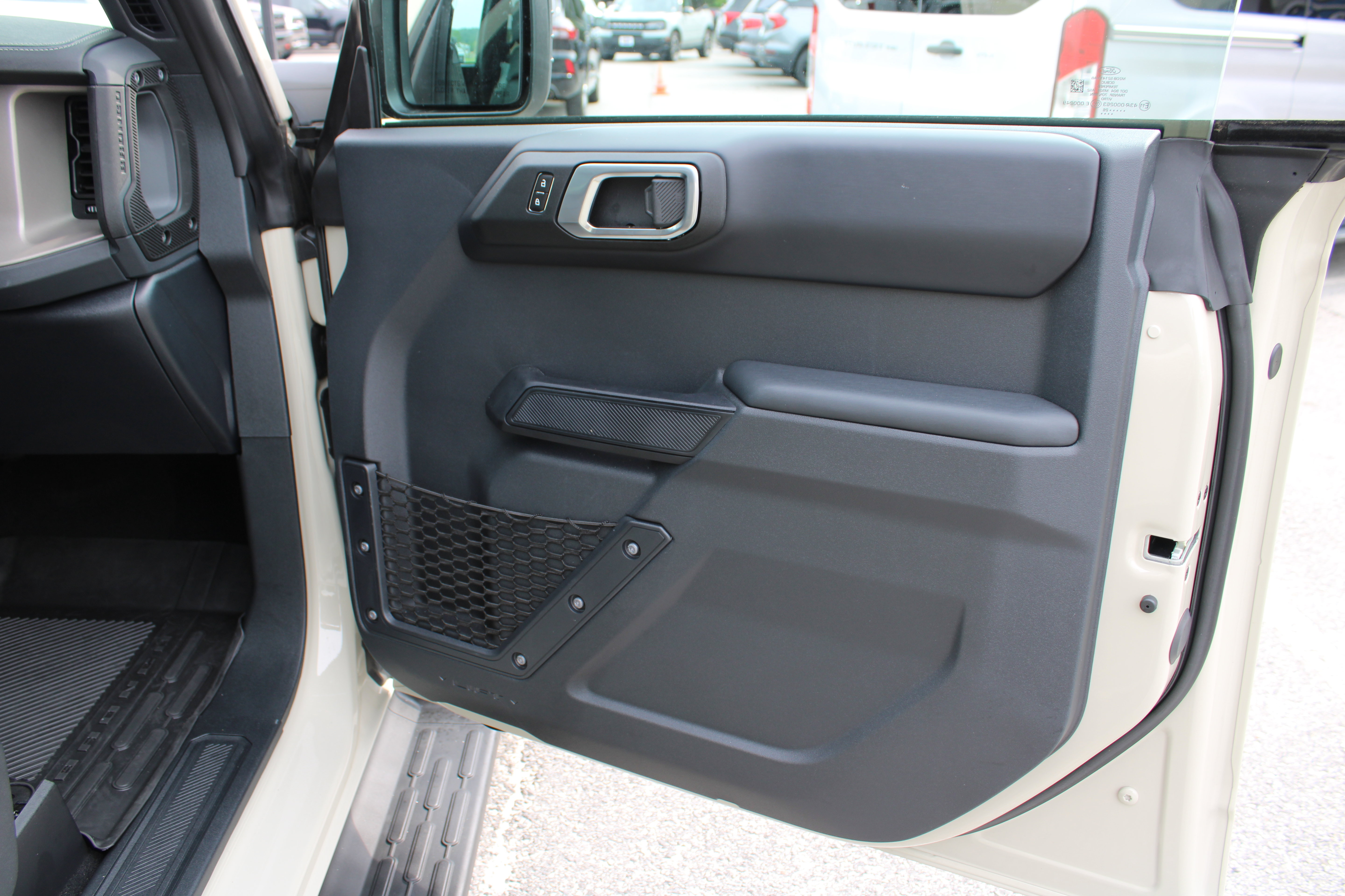 Used 2026 Ford Bronco Outer Banks AWD/4WD image 16