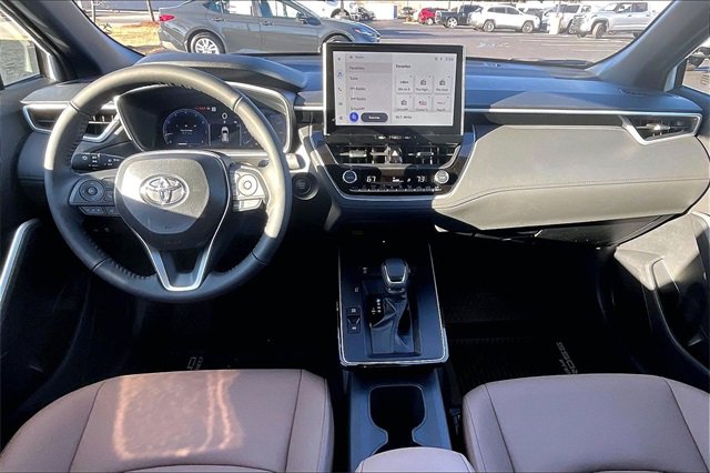New 2026 Toyota Corolla Cross XLE image 5