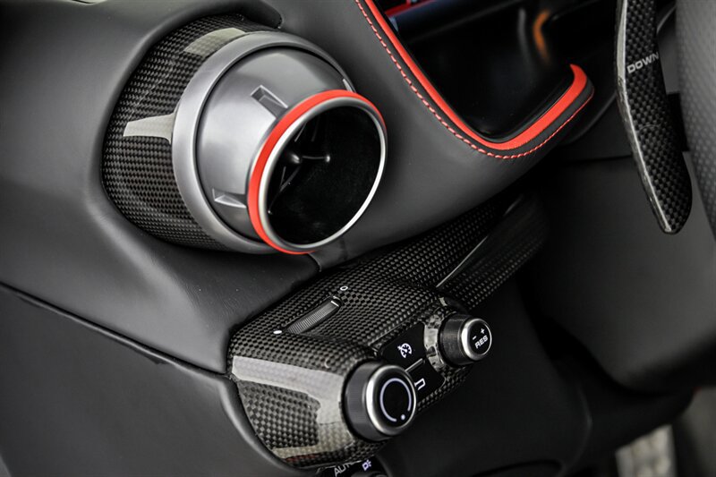 Used 2020 Ferrari 812 Superfast RWD image 36