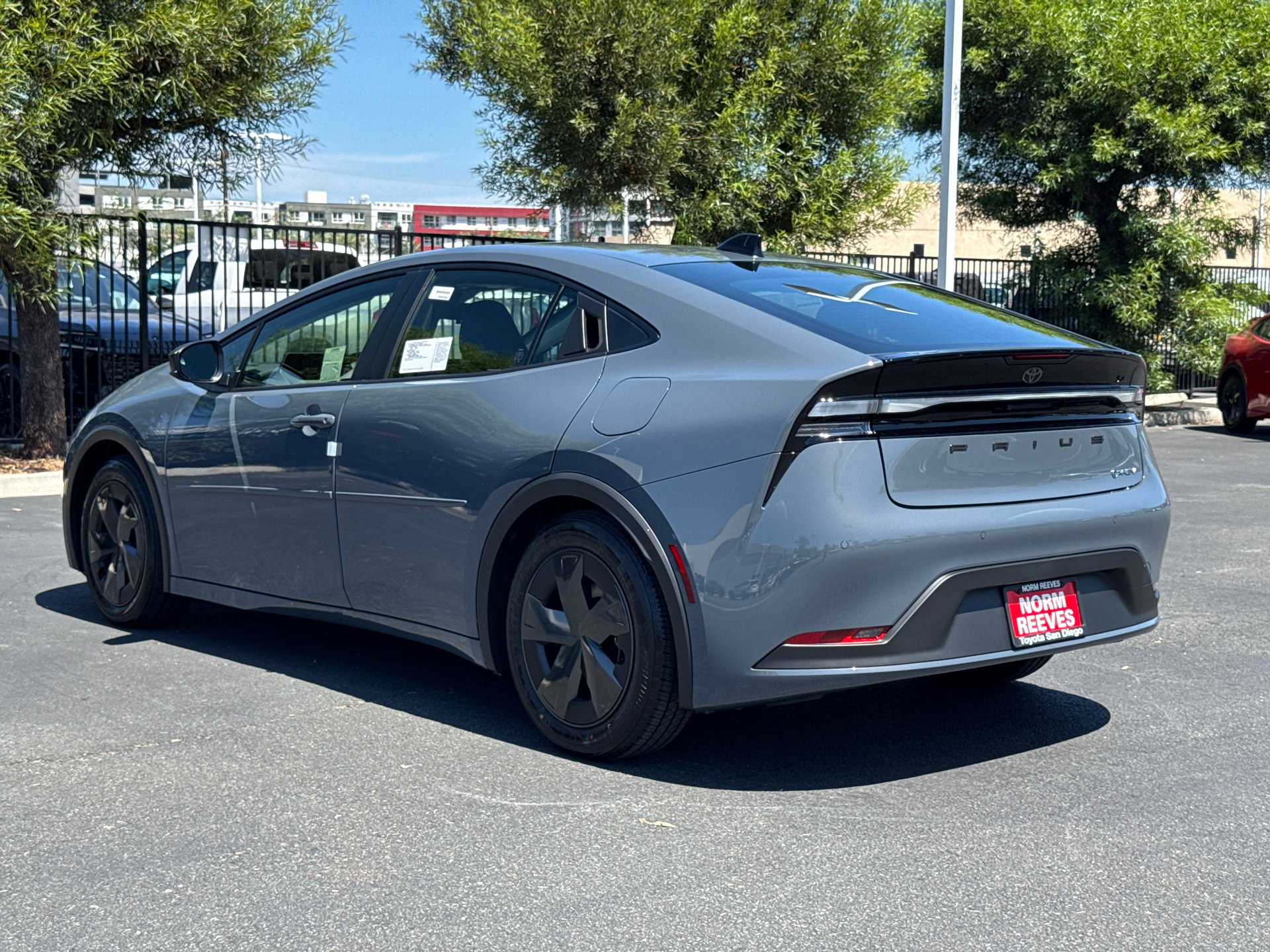 New 2027 Toyota Prius Plug-In Hybrid FWD image 9