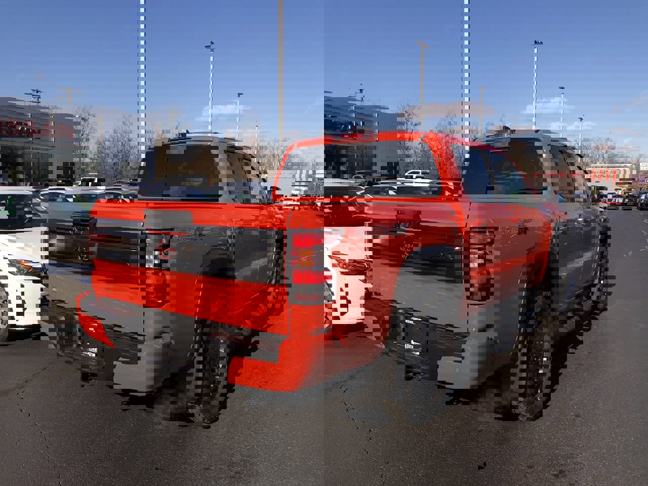 New 2026 Nissan Frontier PRO-4X w/ Pro-4x Convenience Package image 13