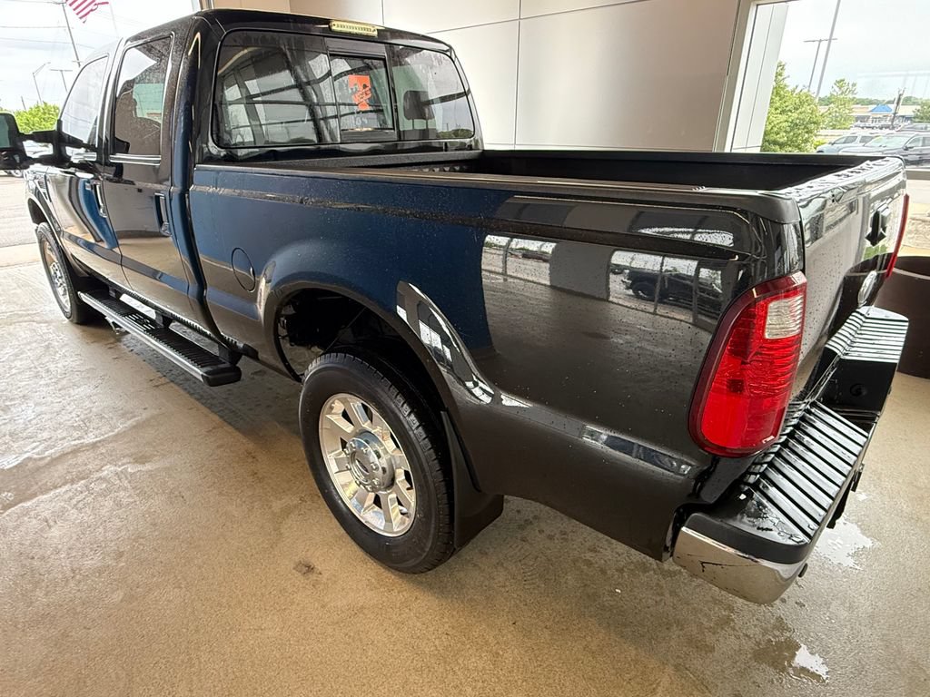 Used 2010 Ford F250 Lariat AWD/4WD image 3