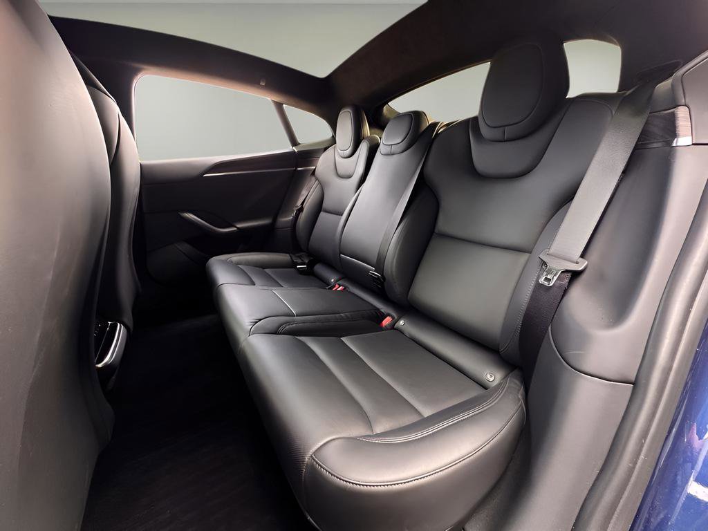 Used 2022 Tesla Model S image 17