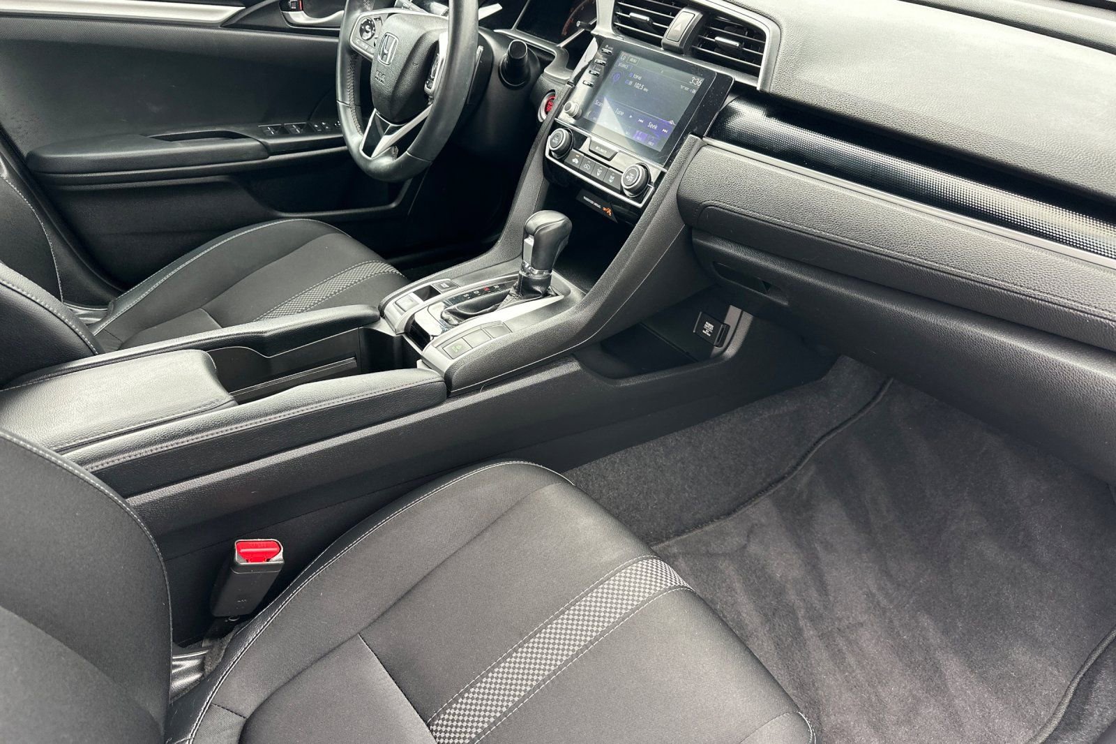 Used 2020 Honda Civic Sport image 16