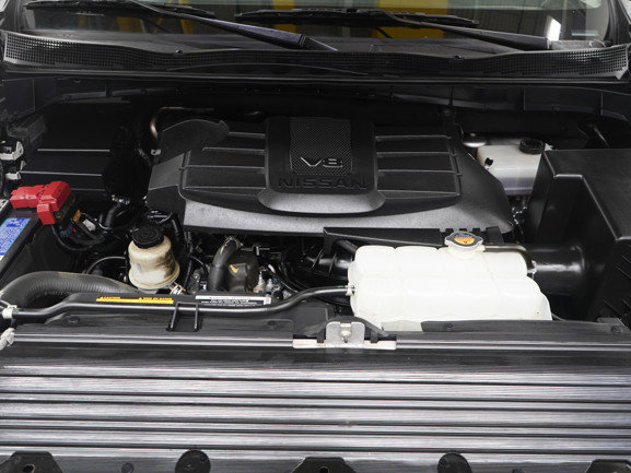 Used 2024 Nissan Titan SV w/ SV Convenience Package image 35