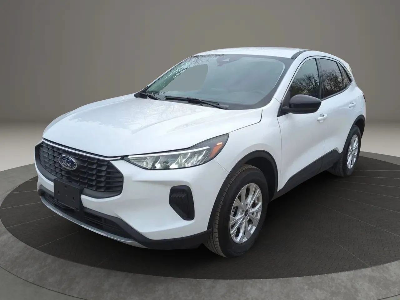 Used 2024 Ford Escape Active AWD/4WD image 1