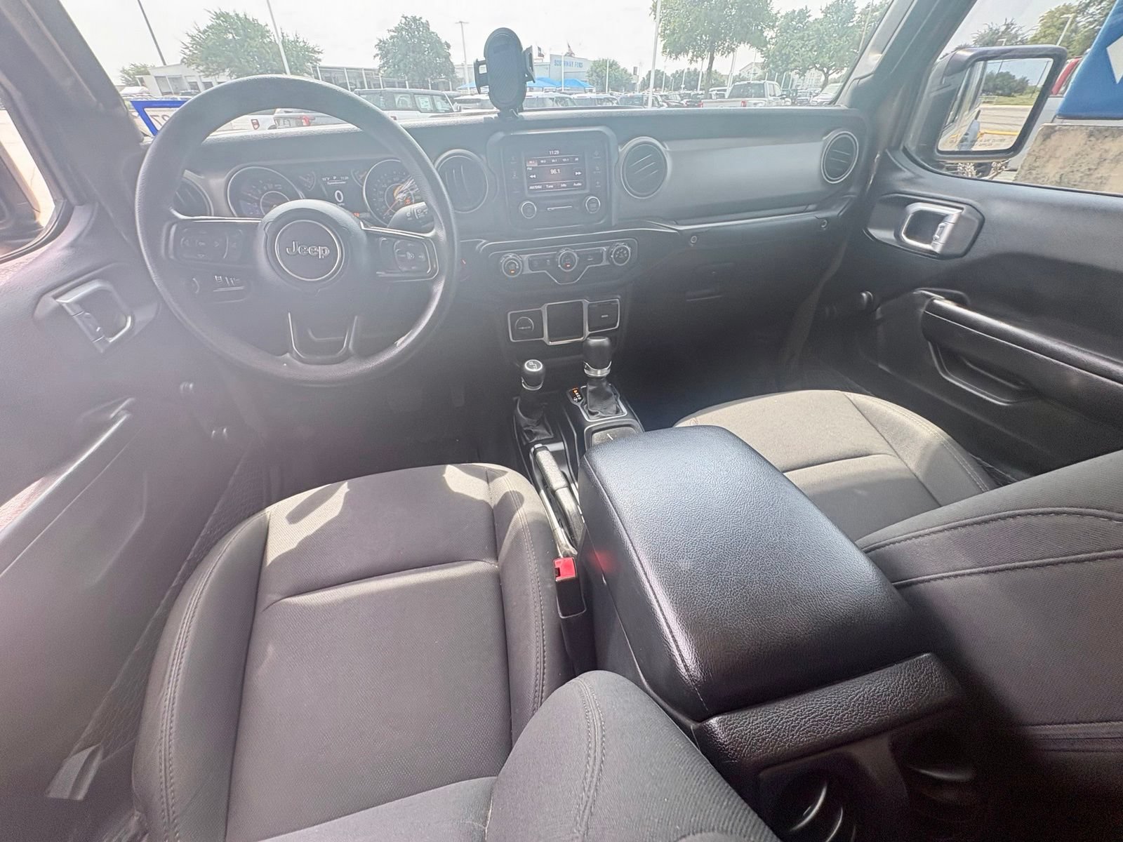 Used 2020 Jeep Gladiator Sport AWD/4WD image 7
