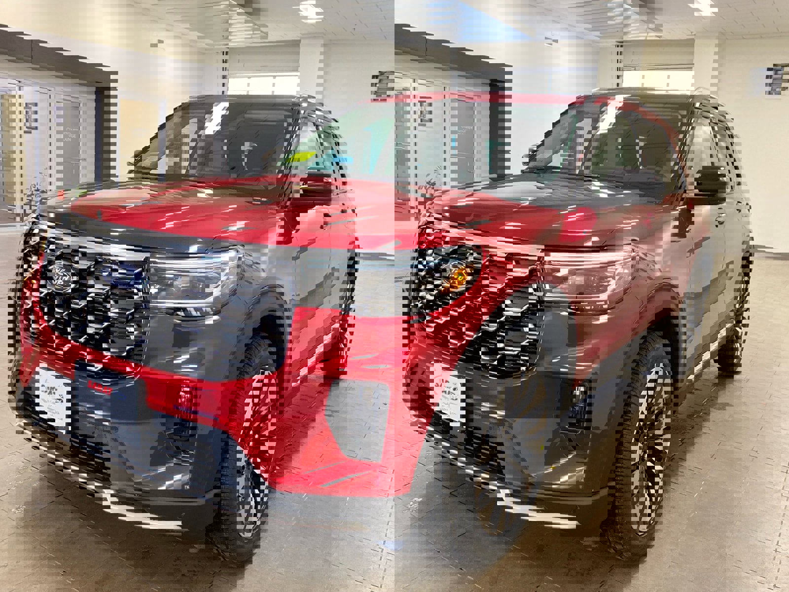 New 2026 Ford Explorer Platinum w/ LUX Leather Package image 4