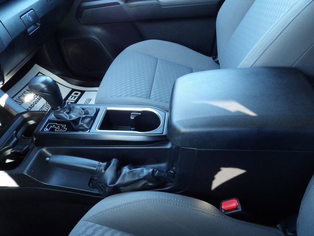 Used 2022 Toyota Tacoma SR image 22