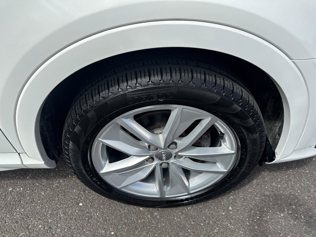 Used 2018 Audi Q3 2.0T Premium w/ Convenience Package AWD/4WD image 38