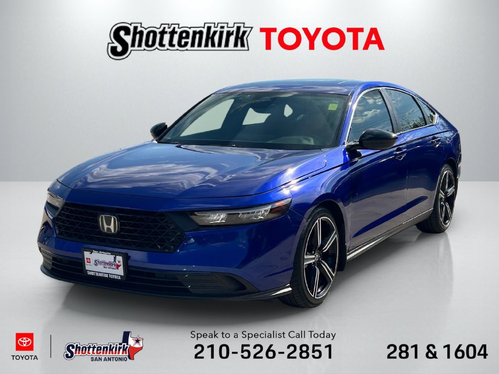 Used 2023 Honda Accord Sport image 1