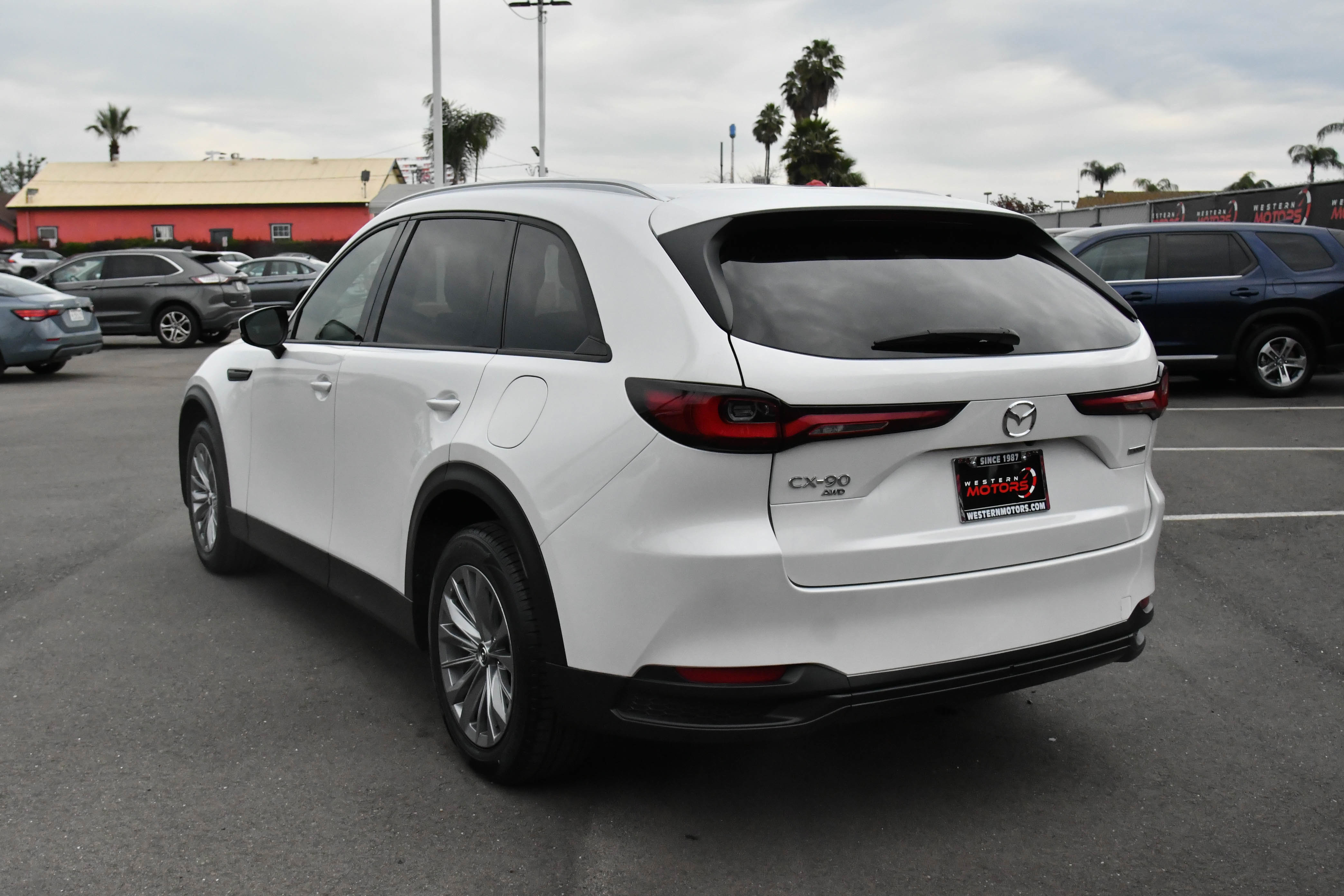 Used 2024 MAZDA CX-90 3.3 Turbo w/ Preferred Plus image 6