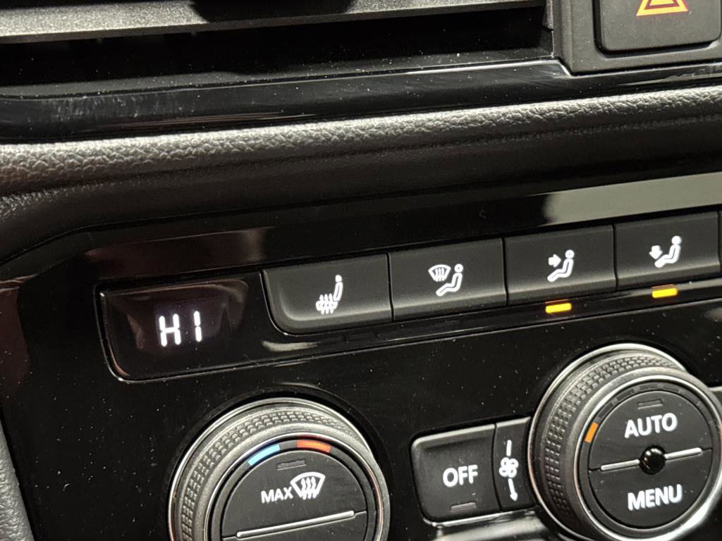 Used 2024 Volkswagen Taos SE image 7