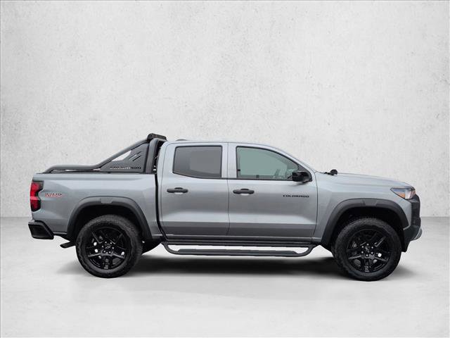 Used 2025 Chevrolet Colorado Trail Boss w/ Midnight Edition image 4
